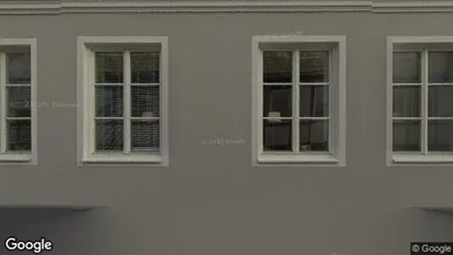 Affärslokaler att hyra i Simrishamn - Bild från Google Street View Affärslokaler att hyra i Simrishamn - Bild från Google Street View