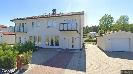 Lagerlokaler att hyra i Södertälje - Bild från Google Street View