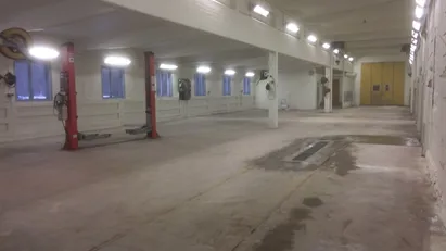 Ljus, luftig industrilokal uthyres