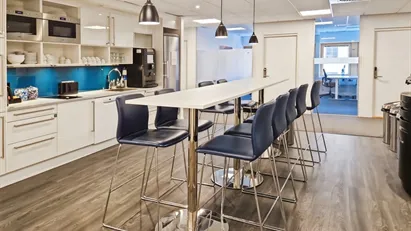 Arbetsplatser, tjänster och support för att hjälpa dig arbeta bättre i Regus Norra Bantorget
