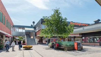 L A G E R L O K A L ! ! !